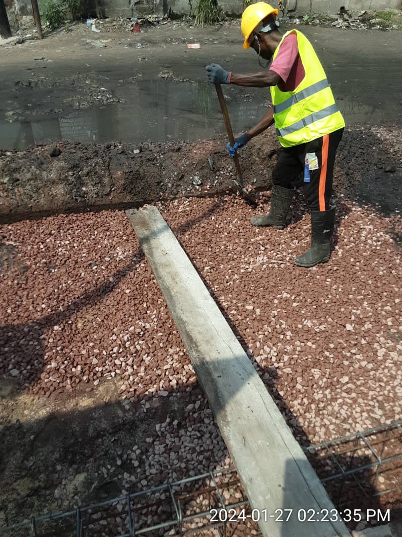 Pendant les travaux - Évacuation, ferraillage et coulage